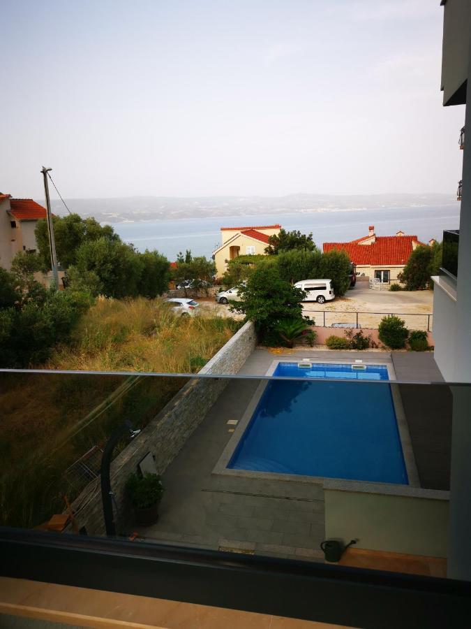 Apartments Marina أوميس المظهر الخارجي الصورة