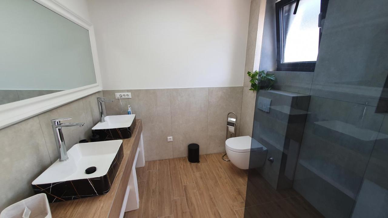Apartments Marina أوميس المظهر الخارجي الصورة