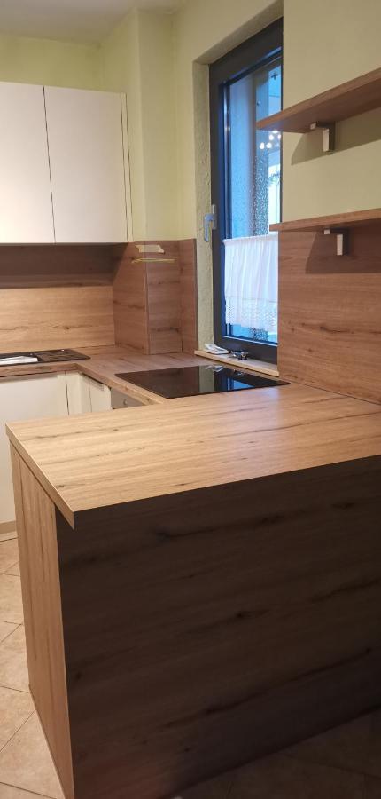 Apartments Marina أوميس المظهر الخارجي الصورة